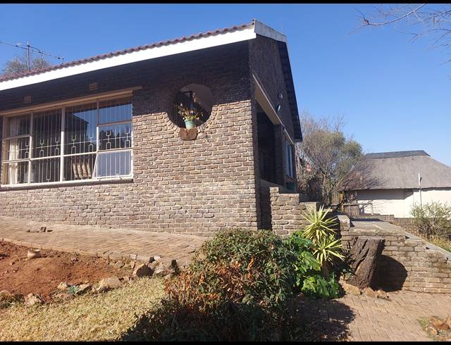 3 BEDROOM HOUSE FOR SALE IN VAALOEWER